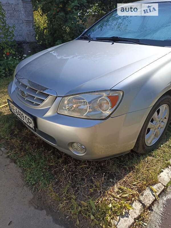 Kia Cerato (2005)