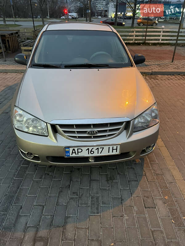 Kia Cerato (2006)