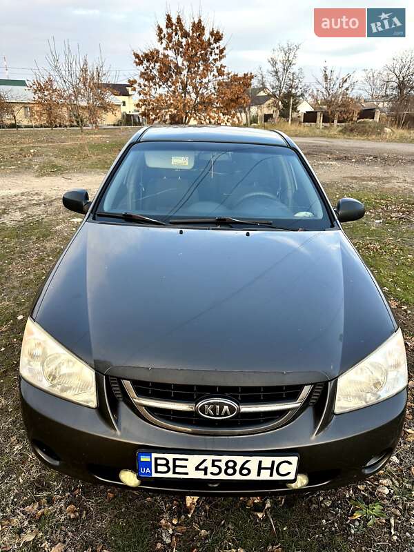 Kia Cerato (2006)