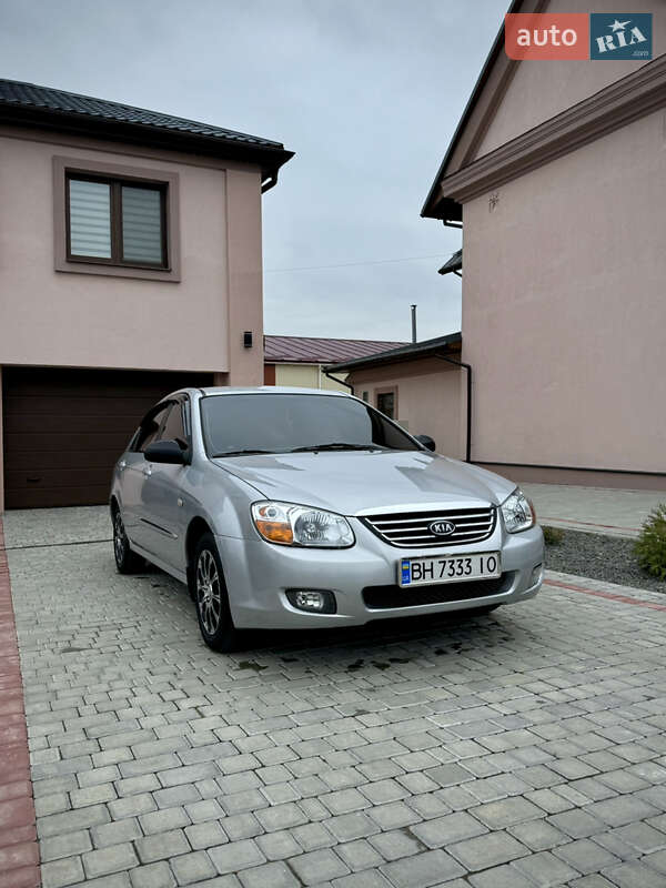 Kia Cerato (2007)