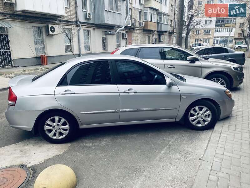 Kia Cerato (2007)