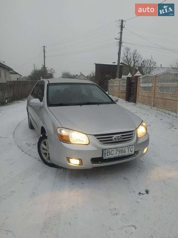 Kia Cerato (2007)