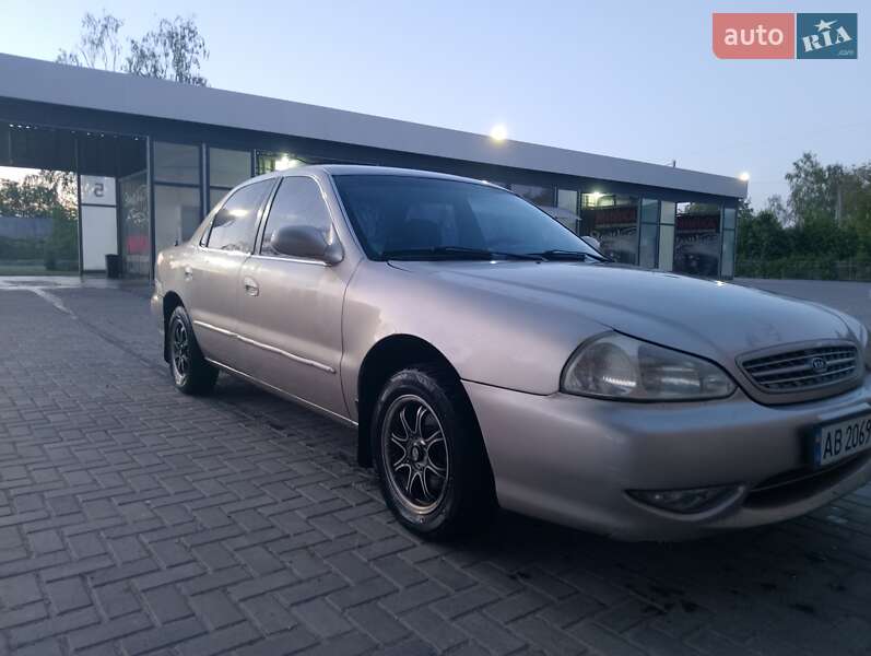 Kia Clarus (1998)