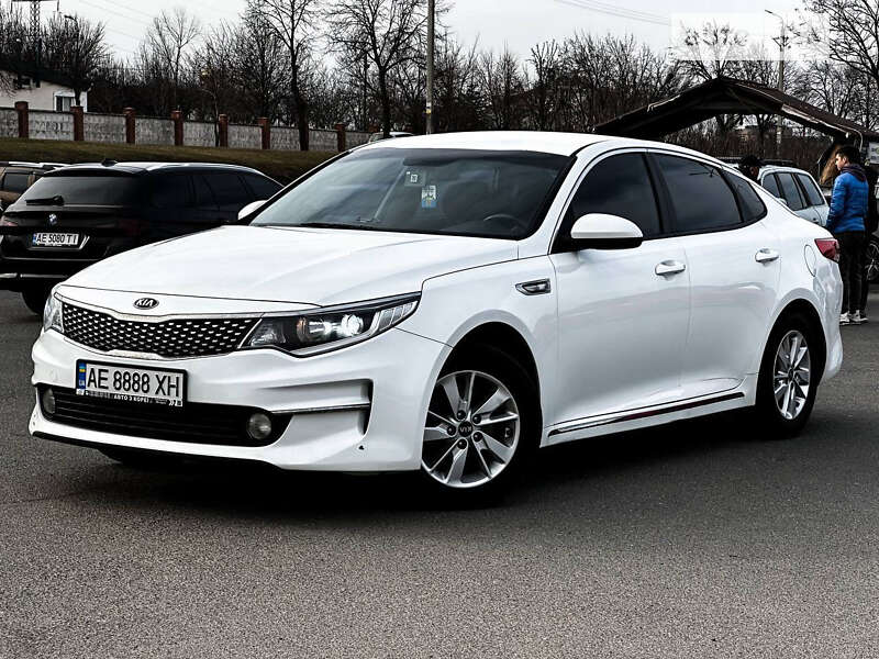 Kia K5 (2016)