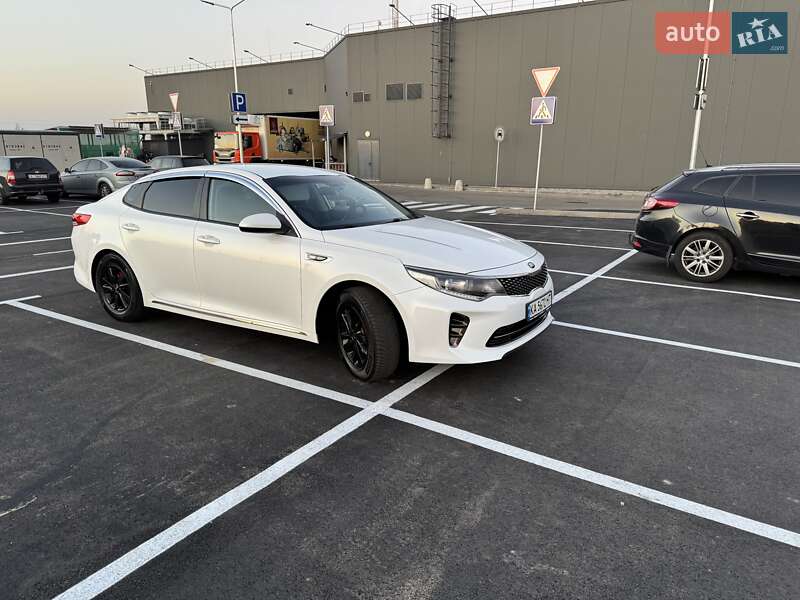 Kia K5 (2017)
