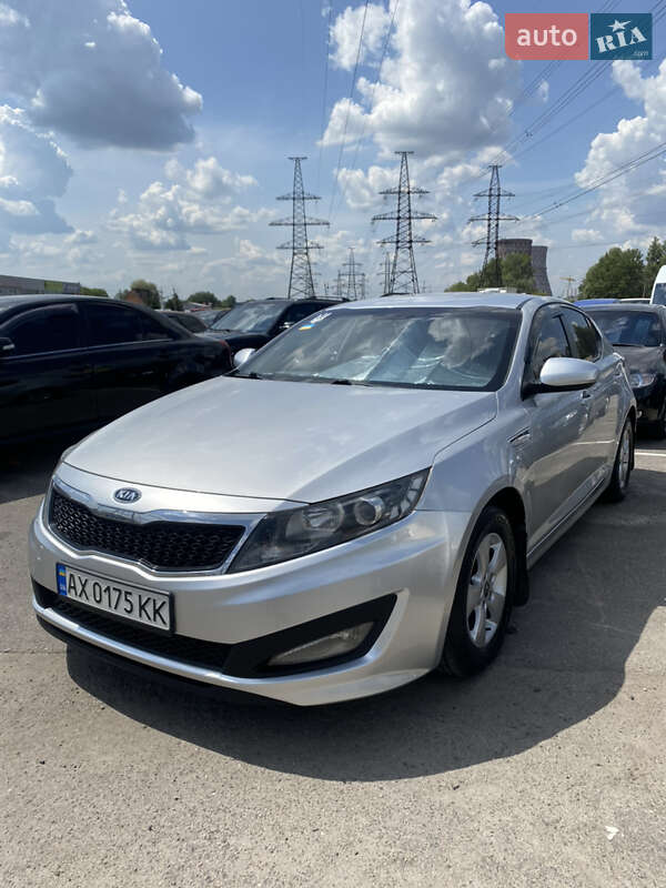 Kia K5 (2011)