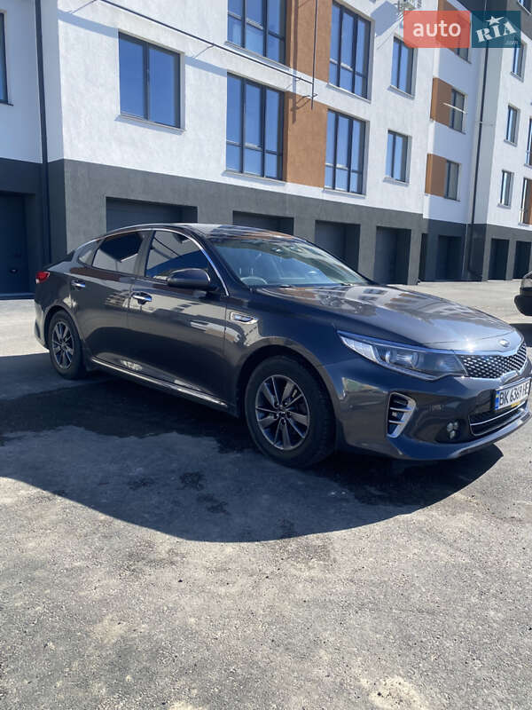 Kia K5 (2017)