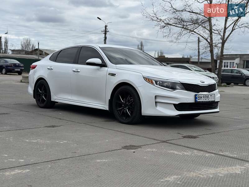 Kia Optima (2017)