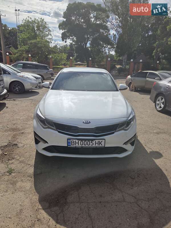 Kia Optima (2019)