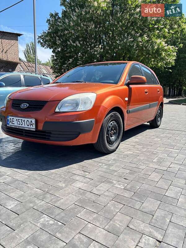 Kia Rio (2006)