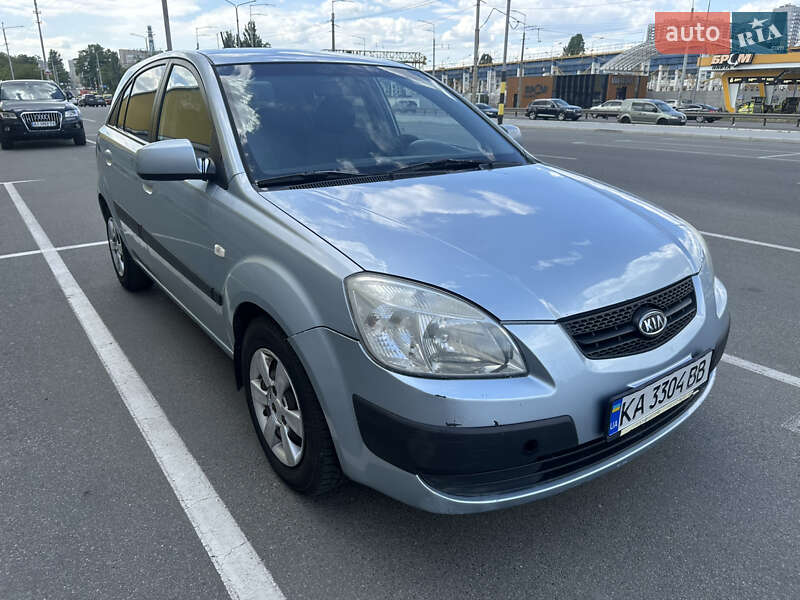 Kia Rio (2006)