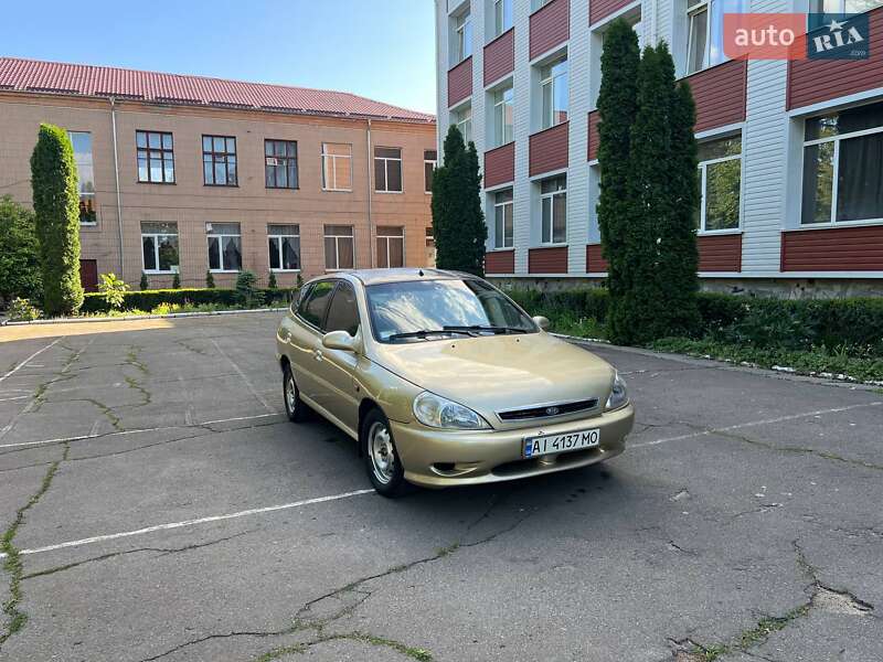 Kia Rio (2002)