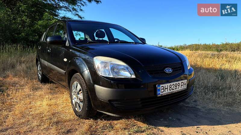 Kia Rio (2009)
