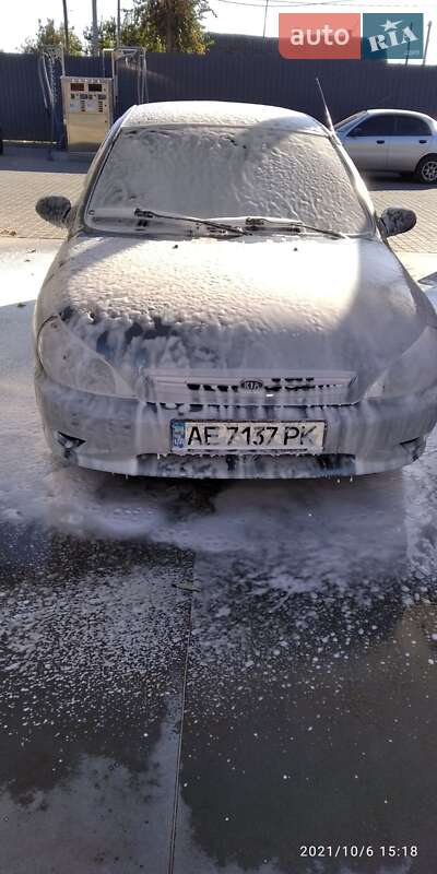 Kia Rio (2001)