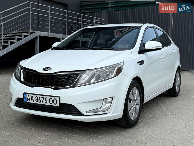 Kia Rio (2013)
