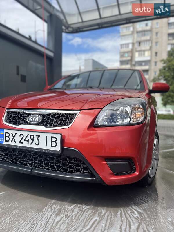 Kia Rio (2010)