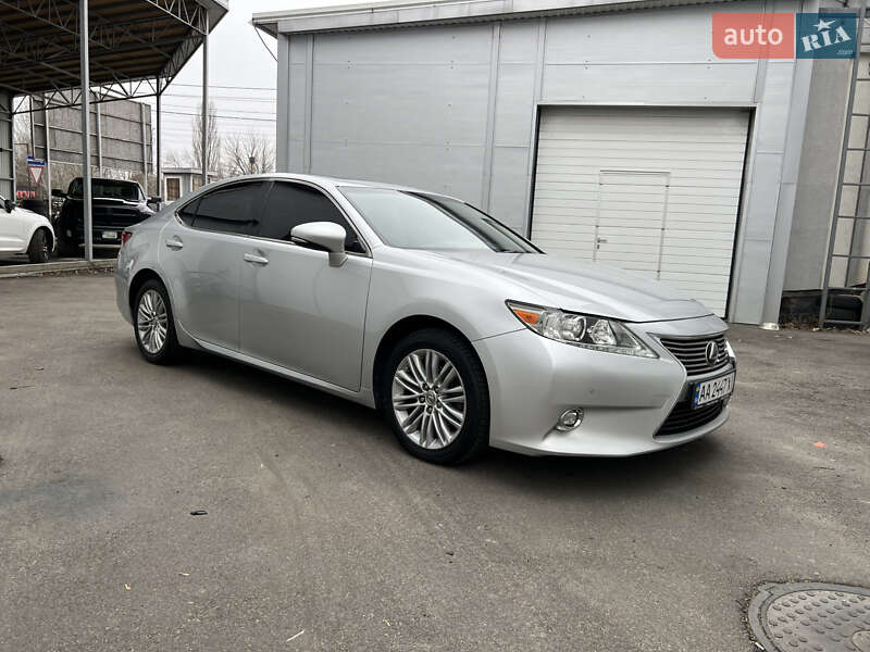 Lexus Es (2014)