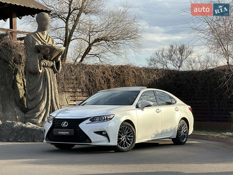 Lexus Es (2018)