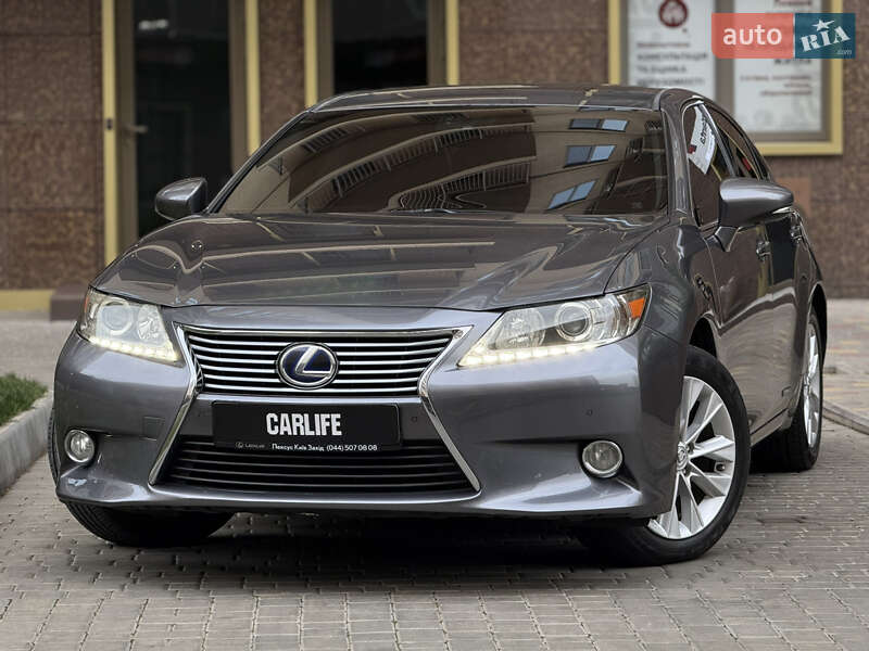 Lexus Es (2013)
