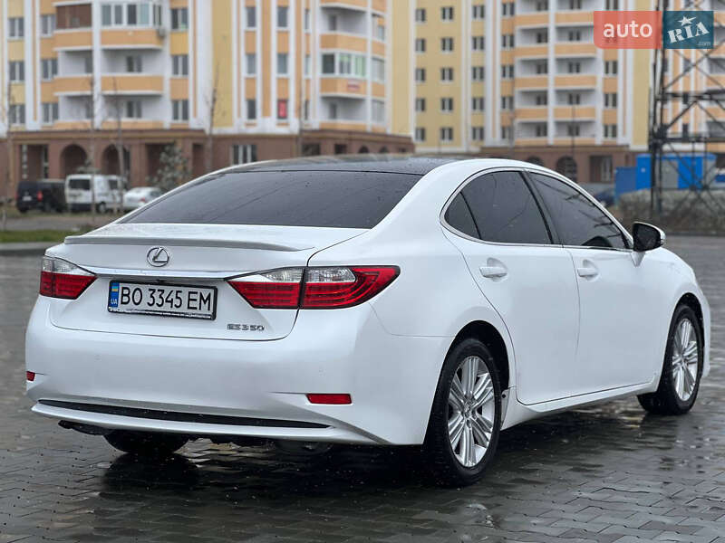 Lexus Es (2013)