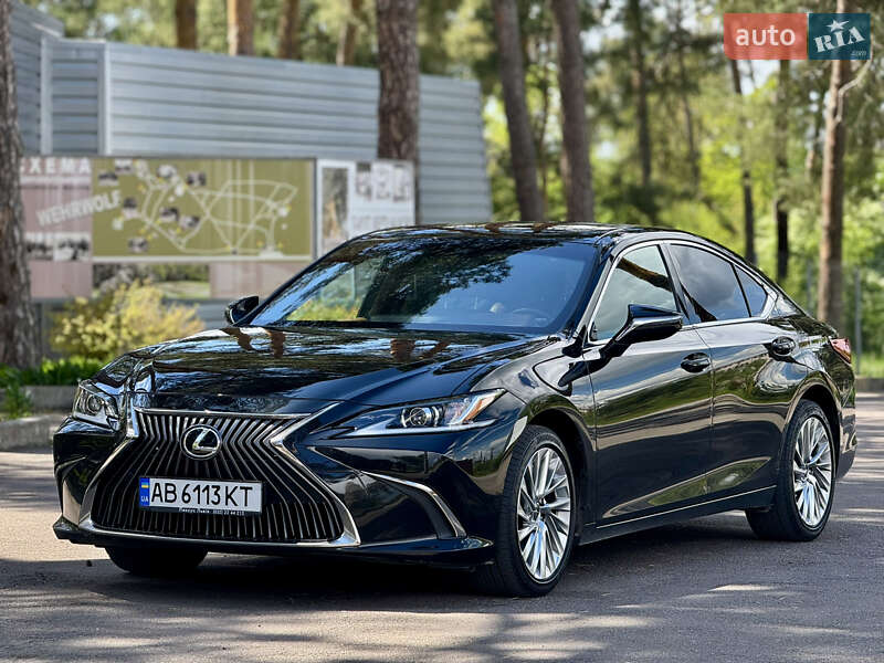 Lexus Es (2019)