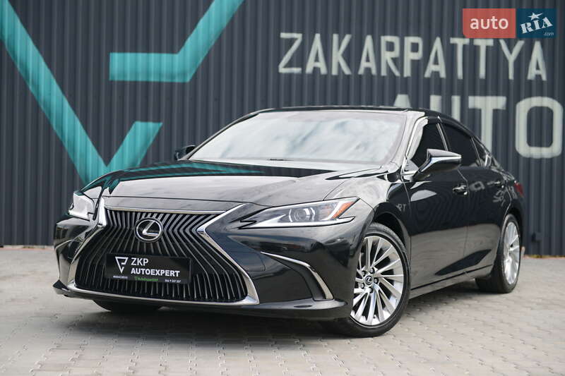 Lexus Es (2019)