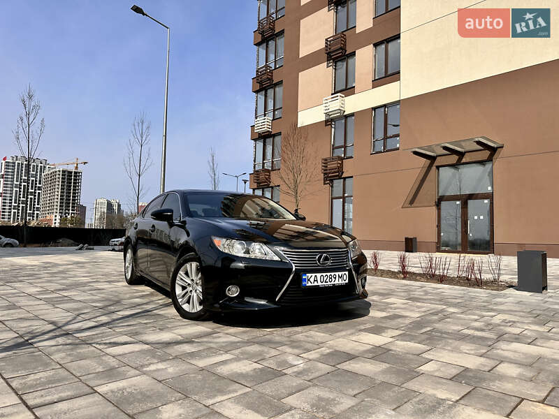 Lexus Es (2013)