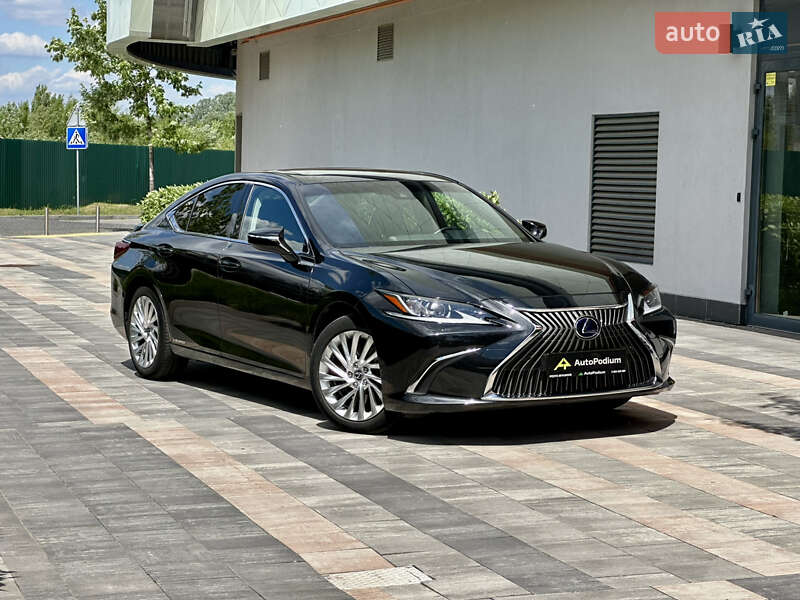 Lexus Es (2019)