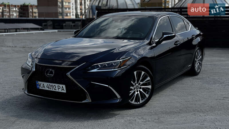 Lexus Es (2021)
