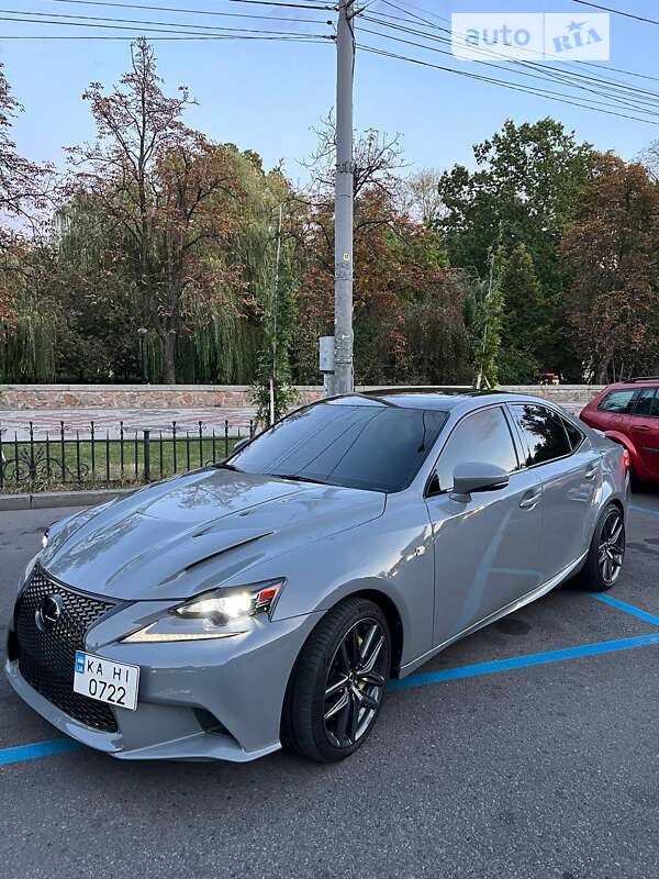 Lexus Is 200t (2015)