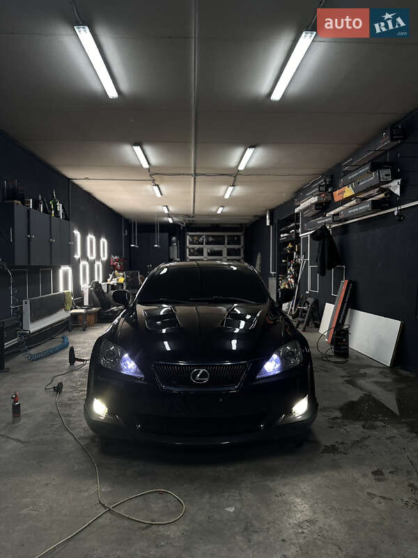 Lexus Is (2006)