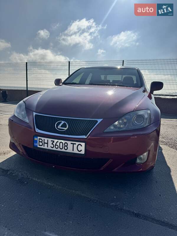 Lexus Is (2005)