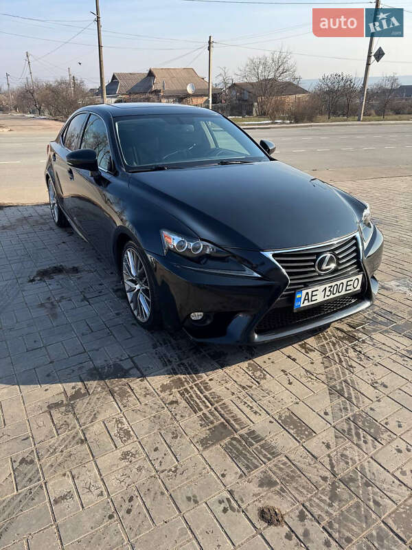 Lexus Is (2014)