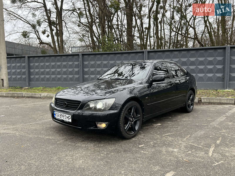 Lexus Is (2001)