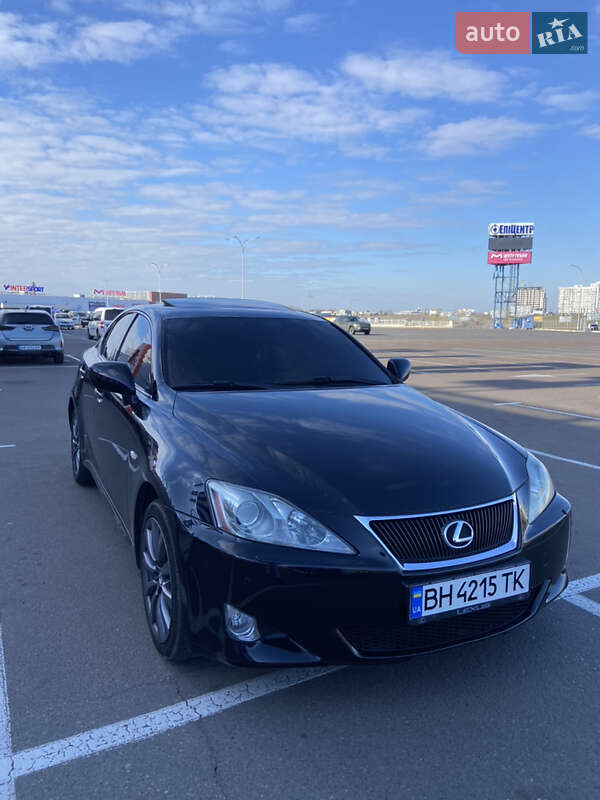 Lexus Is (2005)