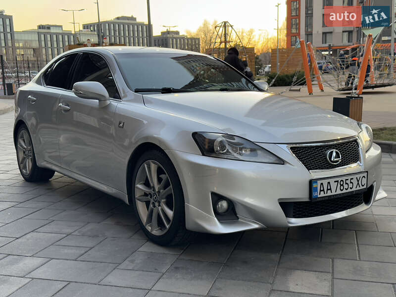 Lexus Is (2011)
