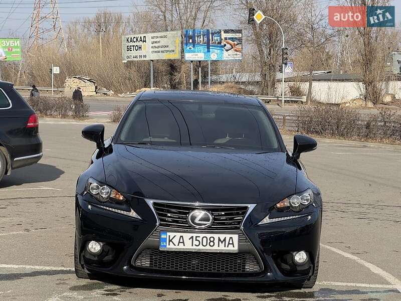 Lexus Is (2013)