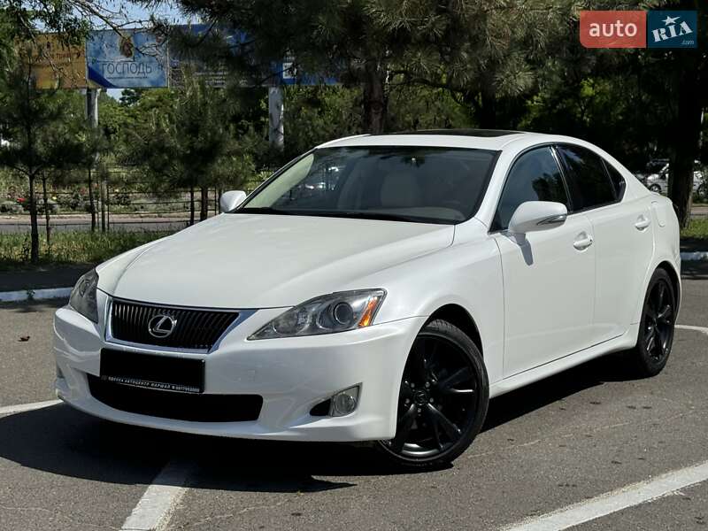 Lexus Is (2010)