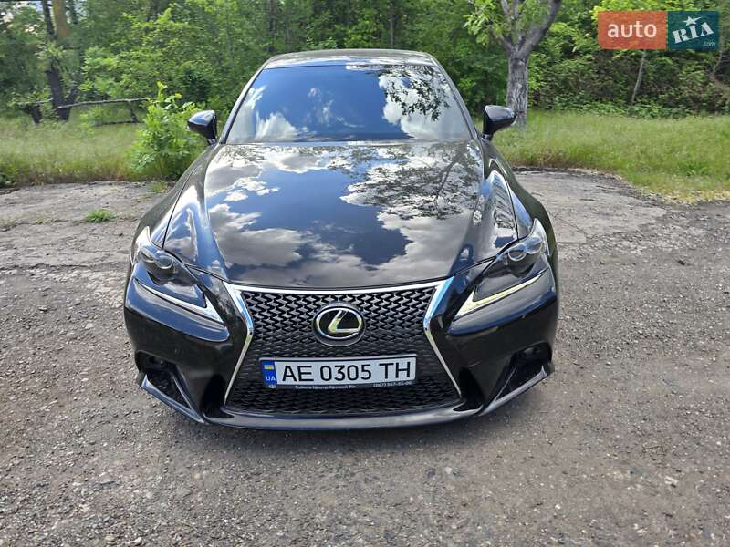 Lexus Is (2014)