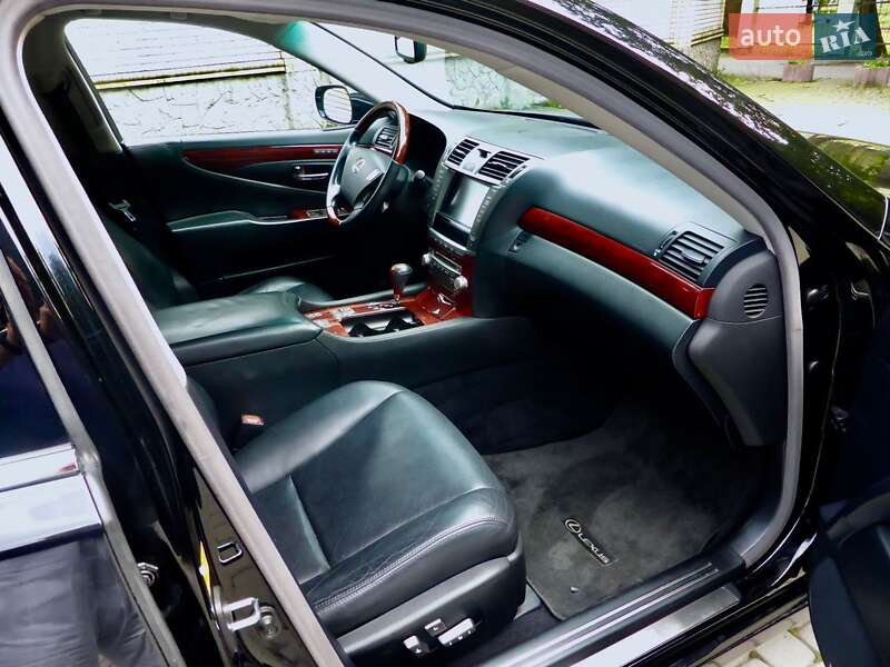 Lexus Ls (2010)