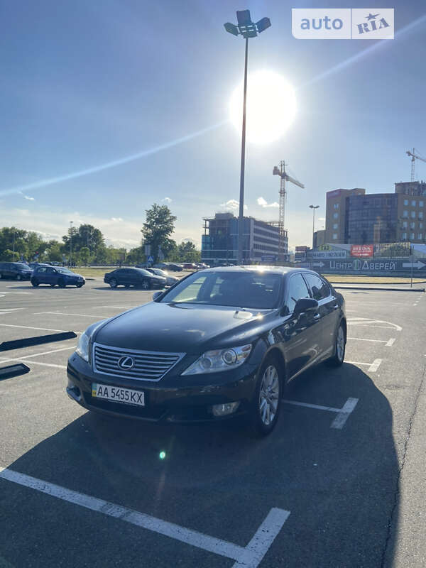 Lexus Ls (2012)