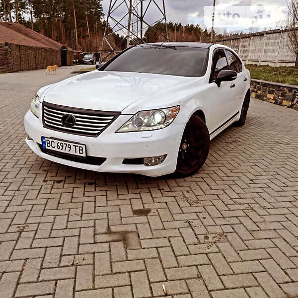 Lexus Ls (2008)