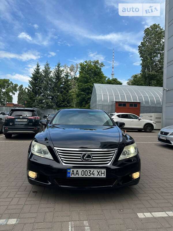 Lexus Ls (2011)