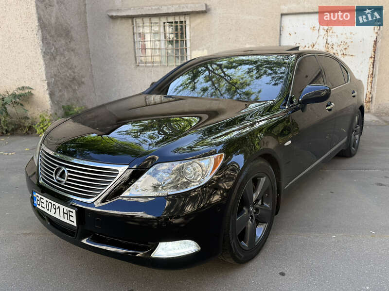 Lexus Ls (2008)