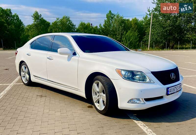 Lexus Ls (2008)