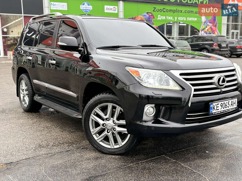 Lexus Lx (2012)