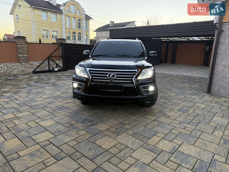 Lexus Lx (2012)