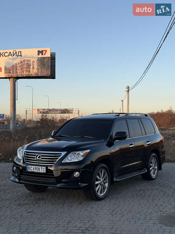Lexus Lx (2010)