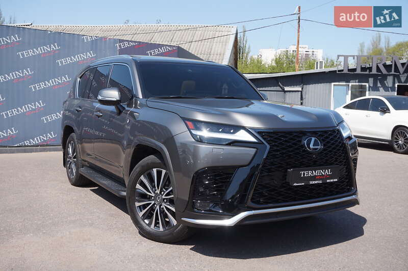 Lexus Lx (2023)
