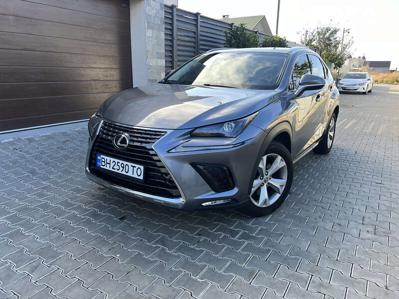 Lexus Nx 200t (2016)